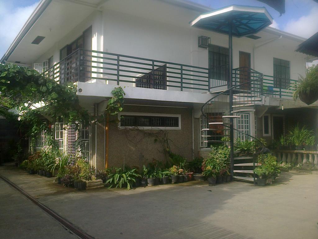 Charm Guest House Пуэрто-Принцеса Экстерьер фото