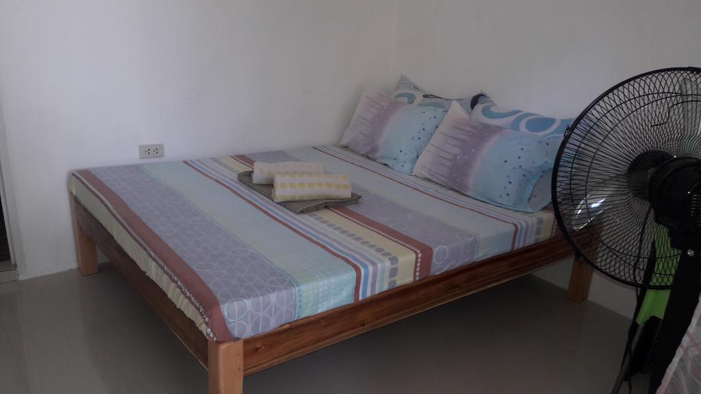 Charm Guest House Пуэрто-Принцеса Экстерьер фото