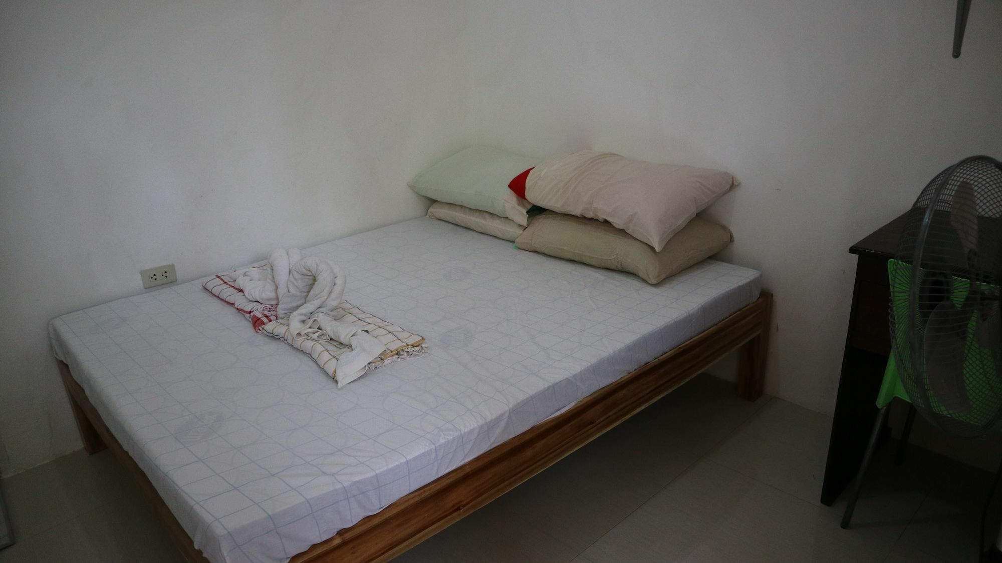 Charm Guest House Пуэрто-Принцеса Экстерьер фото